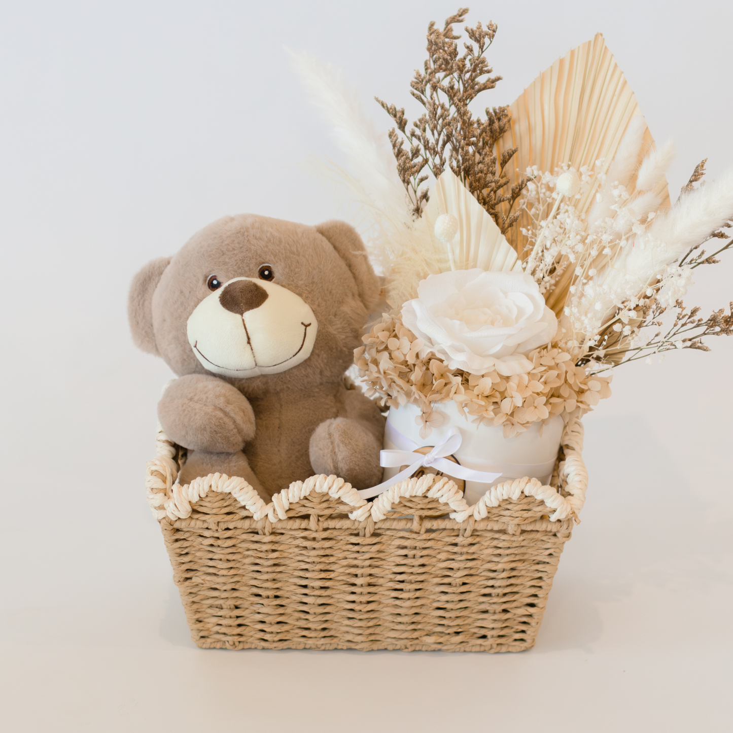 Newborn Medium Snuggle Bundle Gift Pack